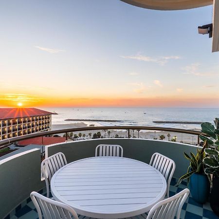 Sunsets Paradise 2Br With Parking By Beachfront Stay Herzelia Esterno foto